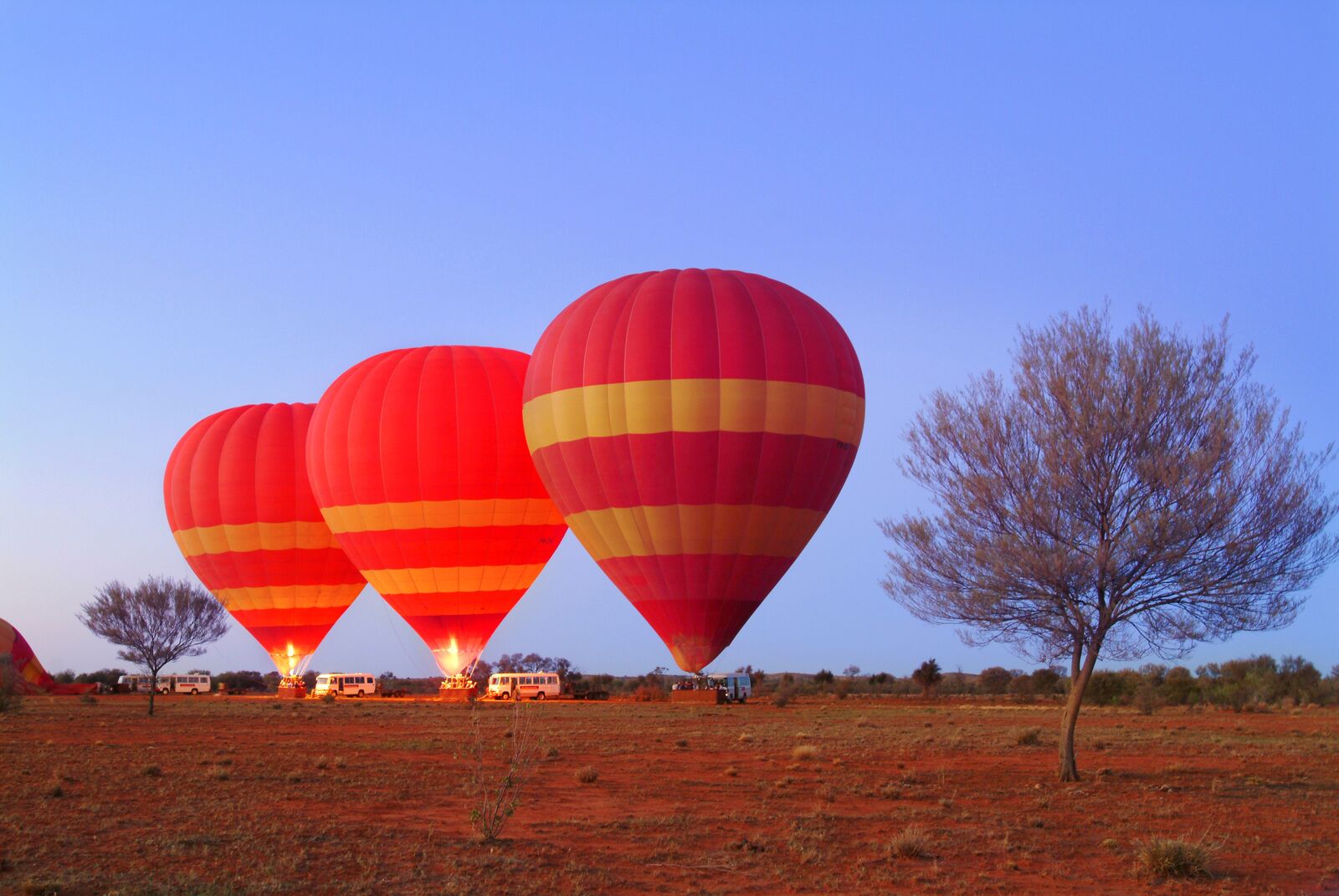 Outback Ballooning 3 balloons launching