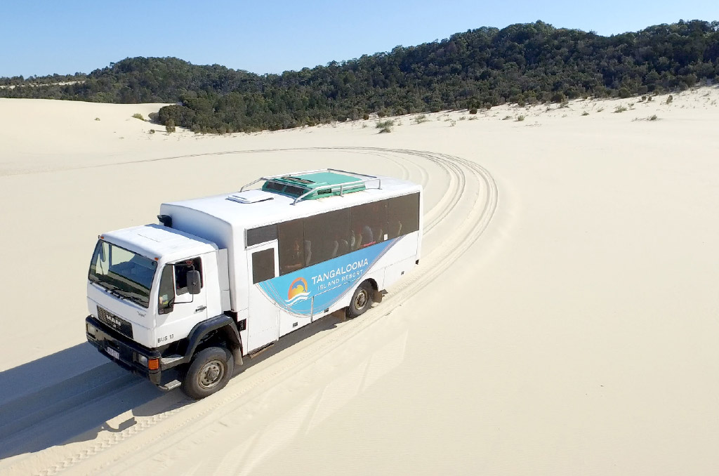 desert-safari-vehicle-4wd-tangalooma_1024w
