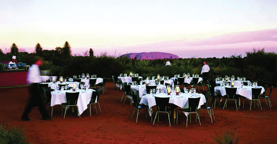 14907-256_Sounds-of-Silence-Dinner-Uluru-included-on-your-tour